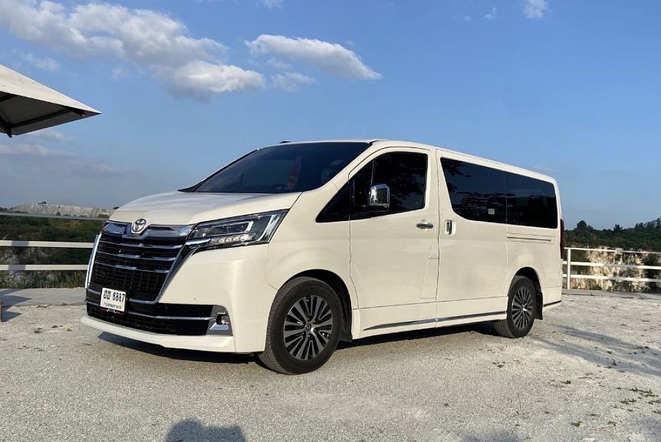 All new toyota majesty
